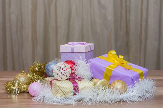 Bon-cadeau de 35€ aux seniors caudrésiens pour Noël ...