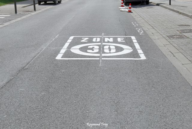 Instauration temporaire d'une « zone 30 » rue Henri Barbusse (rd 115) ...