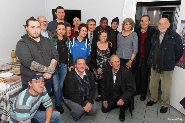 Le Trait d'Union ...