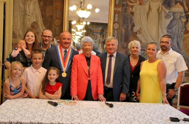 Médaille de la ville pour Yvette Trioux ...