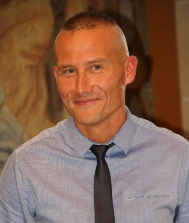 Mise à l’honneur de Monsieur François HALLIEZ, gendarme au sein du PSIG de Caudry ...