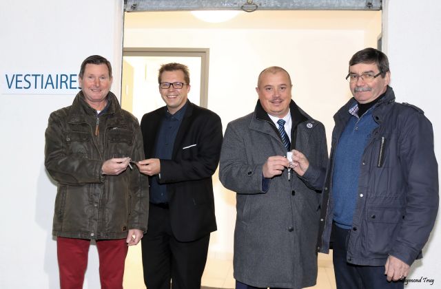Nouveaux vestiaires au stade Louis Sandras...
