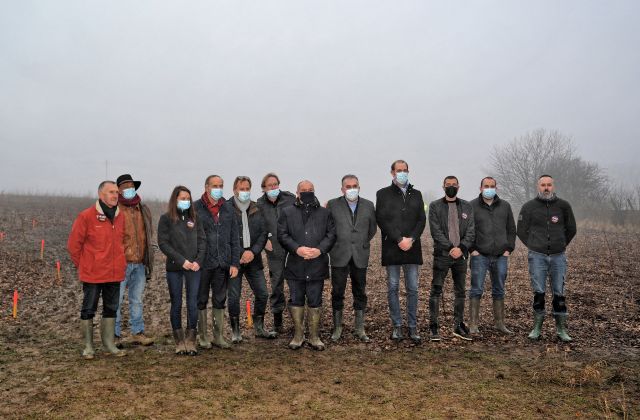 Plantation de l’ilot forestier de la Base Loisirs et Nature du Val du Riot ...