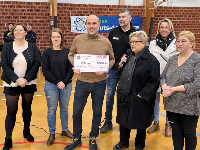 Remise d'un chèque par le Caudry Basket Club ...