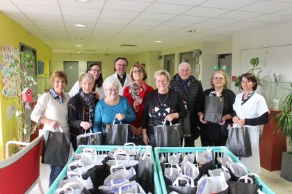 Distribution du traditionnel colis de Noël dans les EHPADs de Caudry