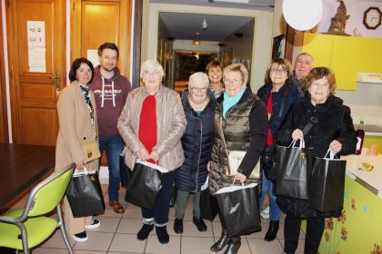 Distribution du traditionnel colis de Noël dans les EHPADs de Caudry